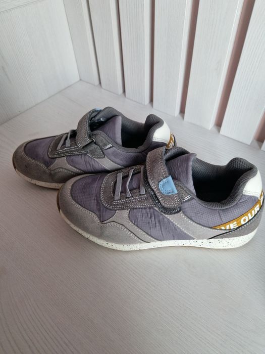 Детски обувки 33 34 35 номер