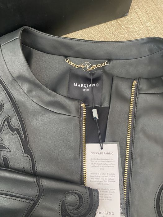 Яке Guess Marciano