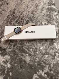 Apple Watch SE 40mm батарея 100%