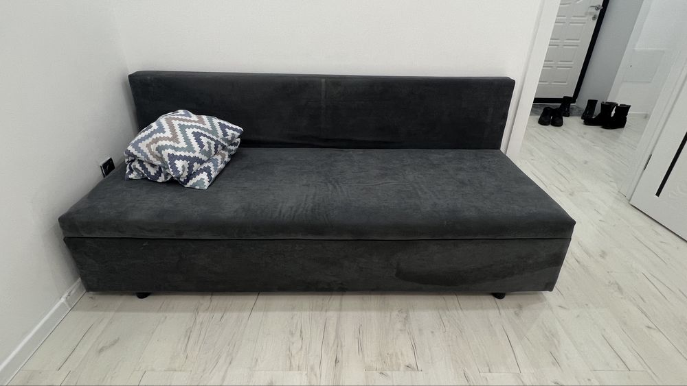 Диван в хорошем состоянии