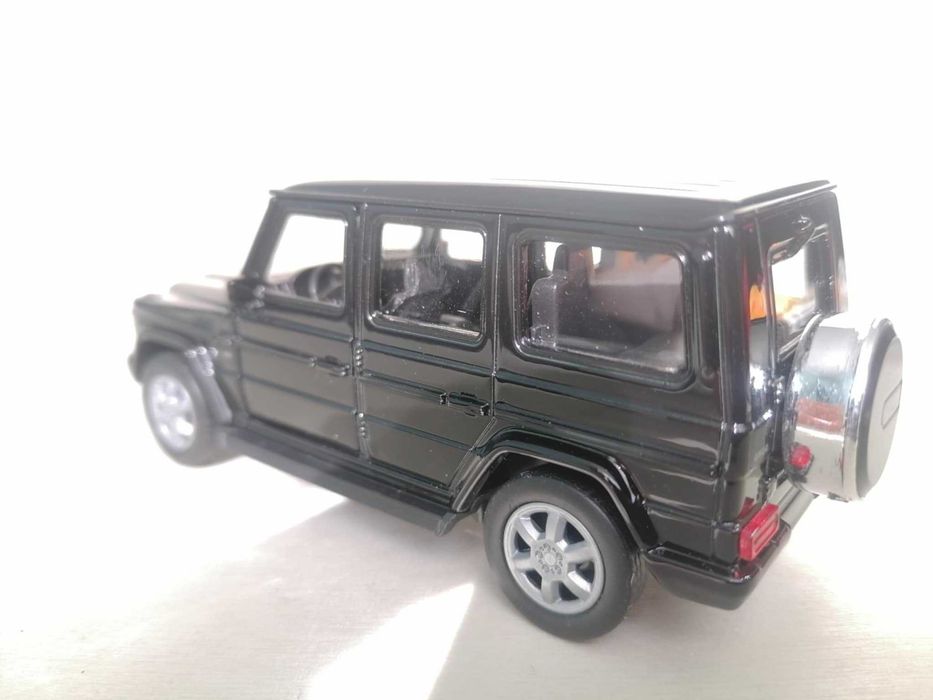 Мерцедес Г клас в мащаб 1:34