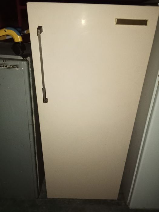 Сниженка холодильник рабочая продается.