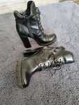Botine dama marime 37,Guess si Tommy