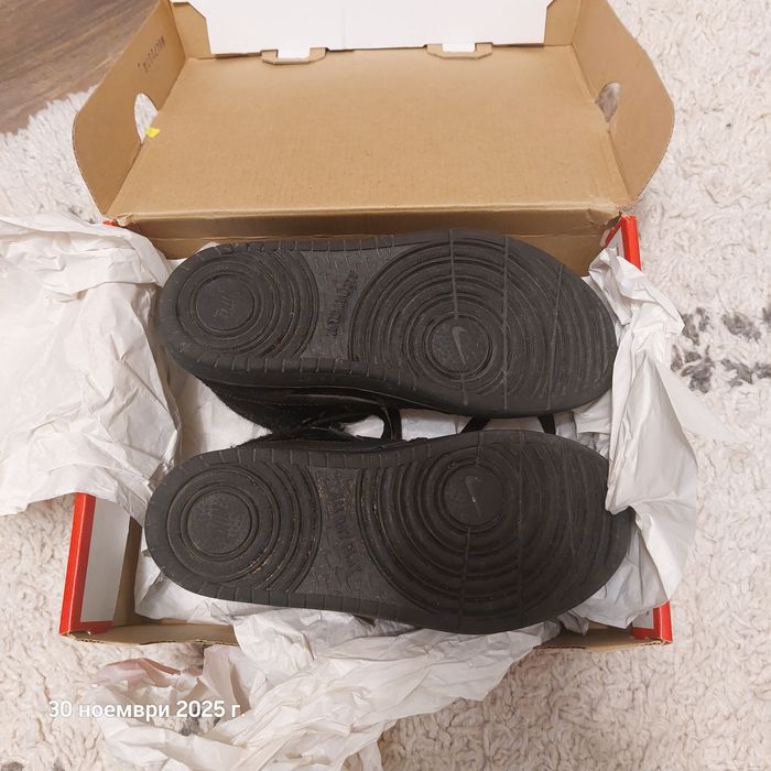 NIKE ботички номер 30