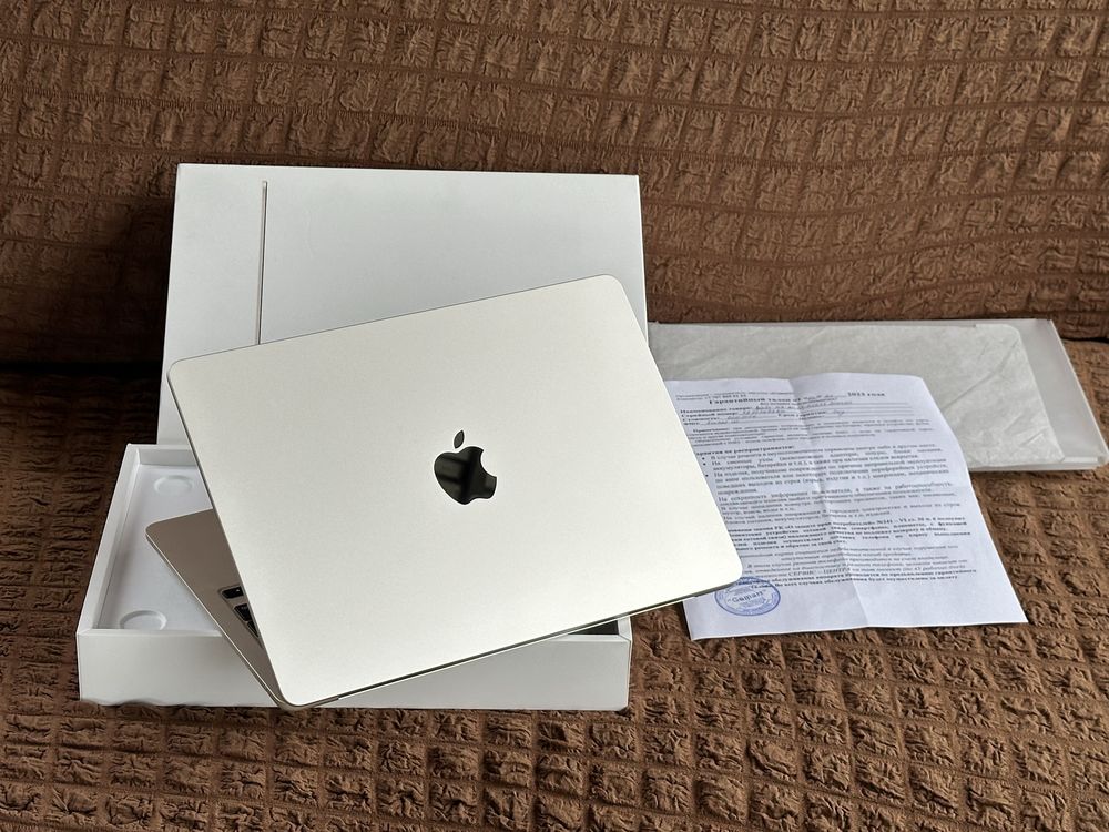 Apple MacBook Air 13.6 M2 2023 EAC\SSD256GB\Starlight\RAM8GB\гарантия