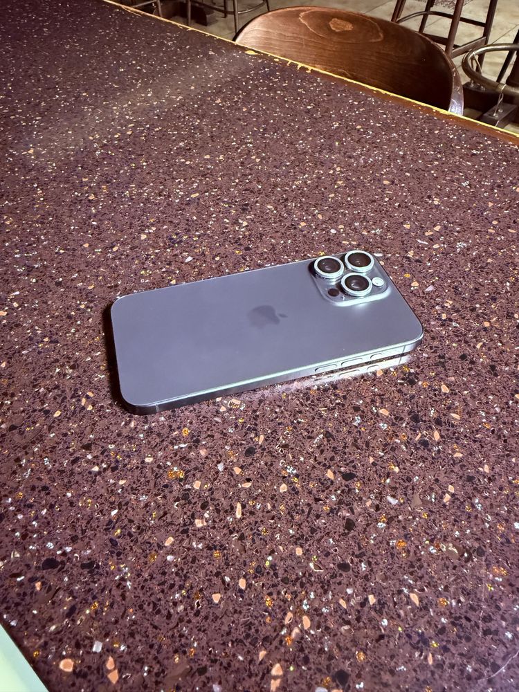 iPhone 15 pro max, 256, в идеальном состоянии