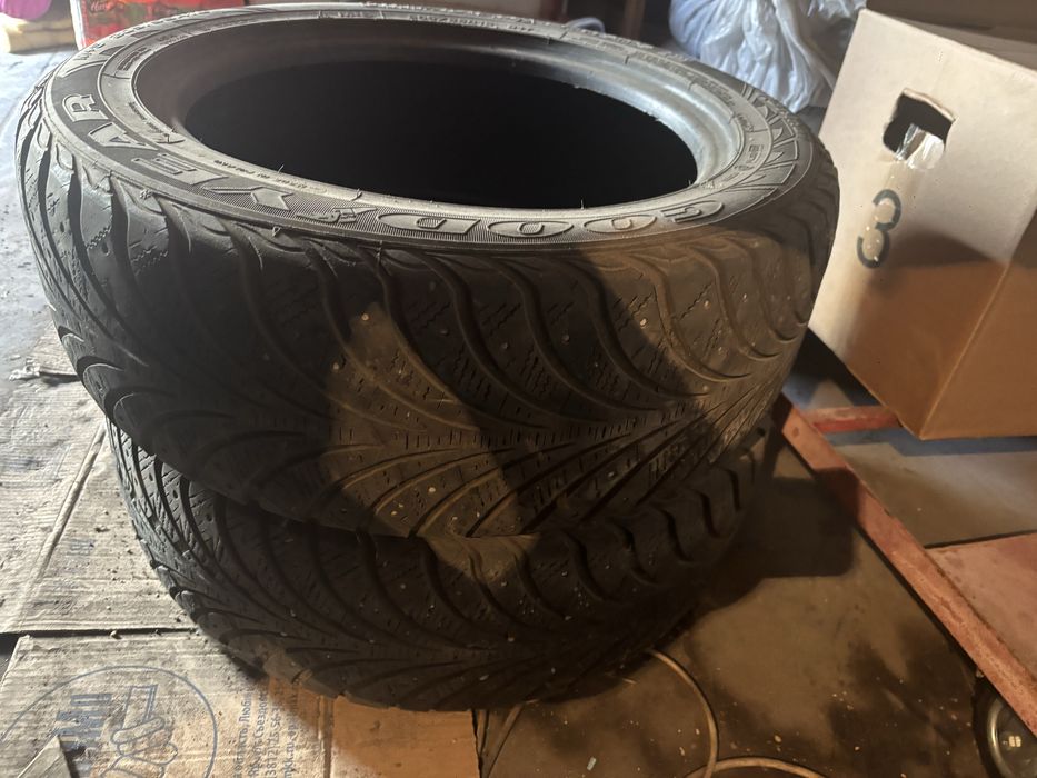 Продам шины Goodyear