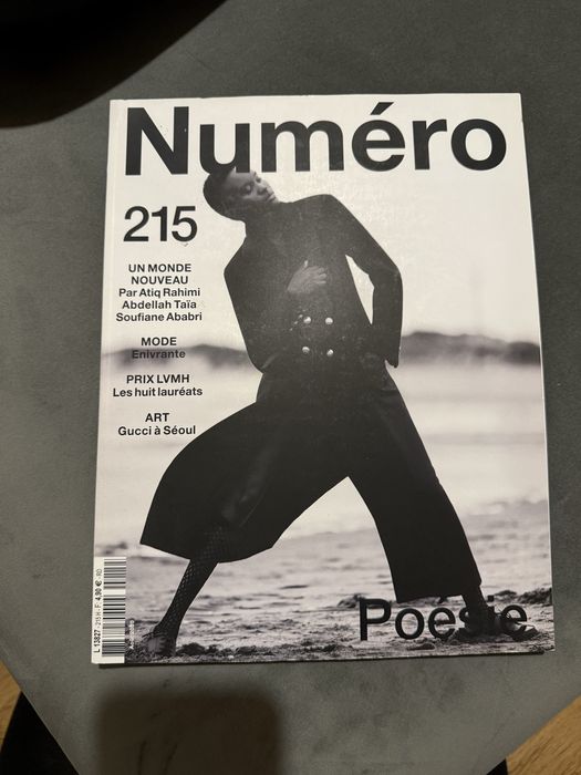 Списания - Vogue, и други.