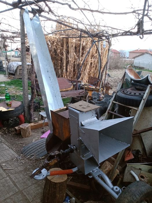 Машина за рязане на дърва и храсти
