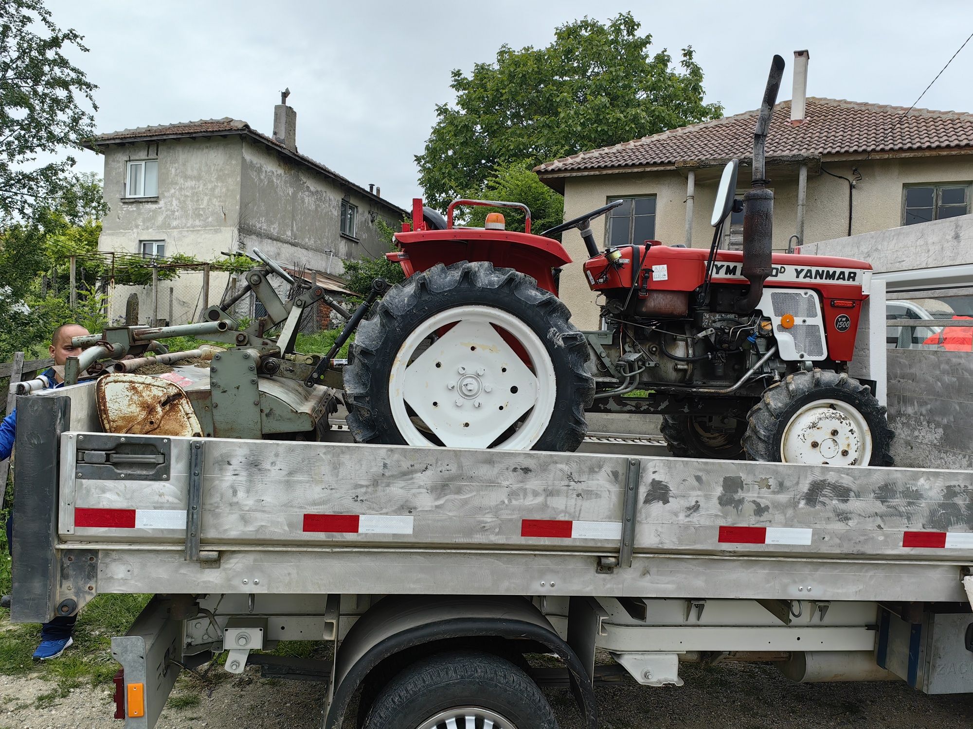 Yanmar ym1500d малък трактор 4х4