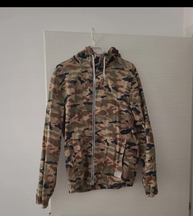 Jachetă barbati Bershka