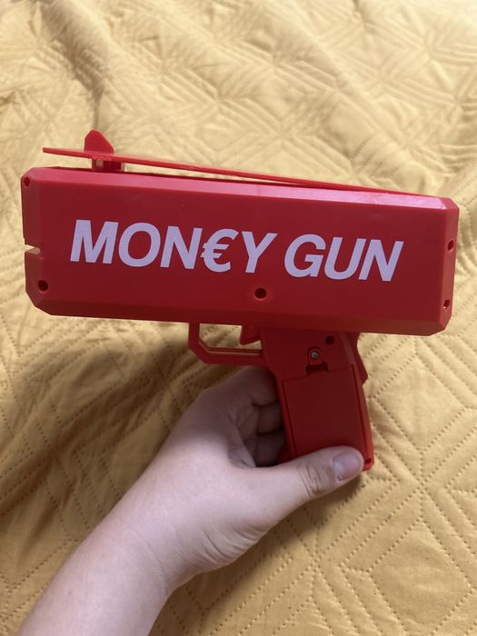 Vand money gun stare nou