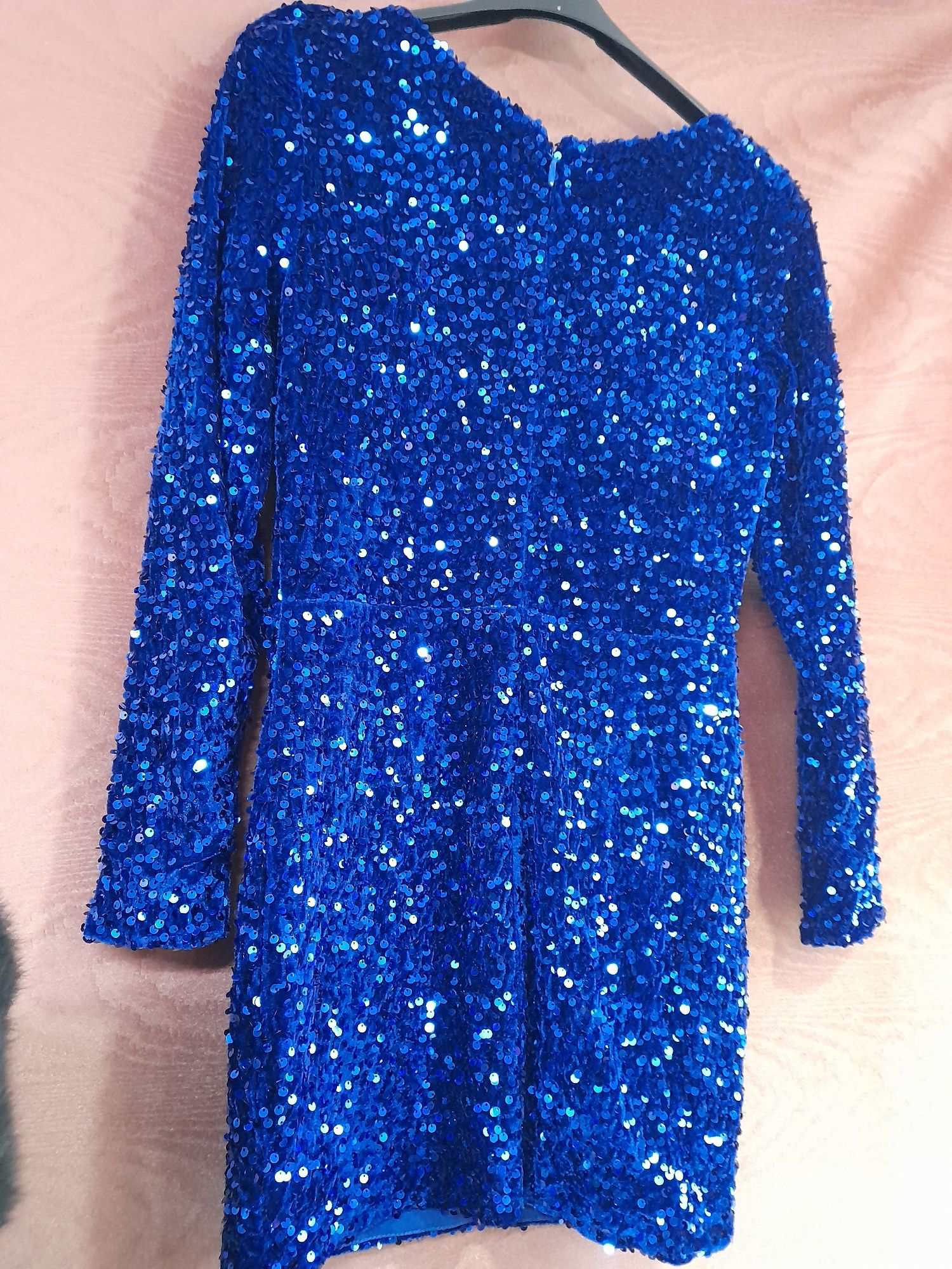 Lichidare de stoc!!!  Rochie catifea cu paiete