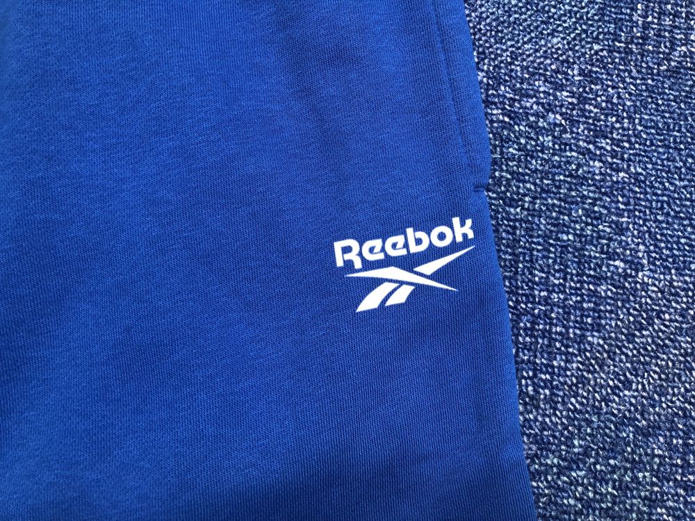 Reebok Left Leg Logo Short ОРИГИНАЛНИ мъжки къси панталони - M и XL
