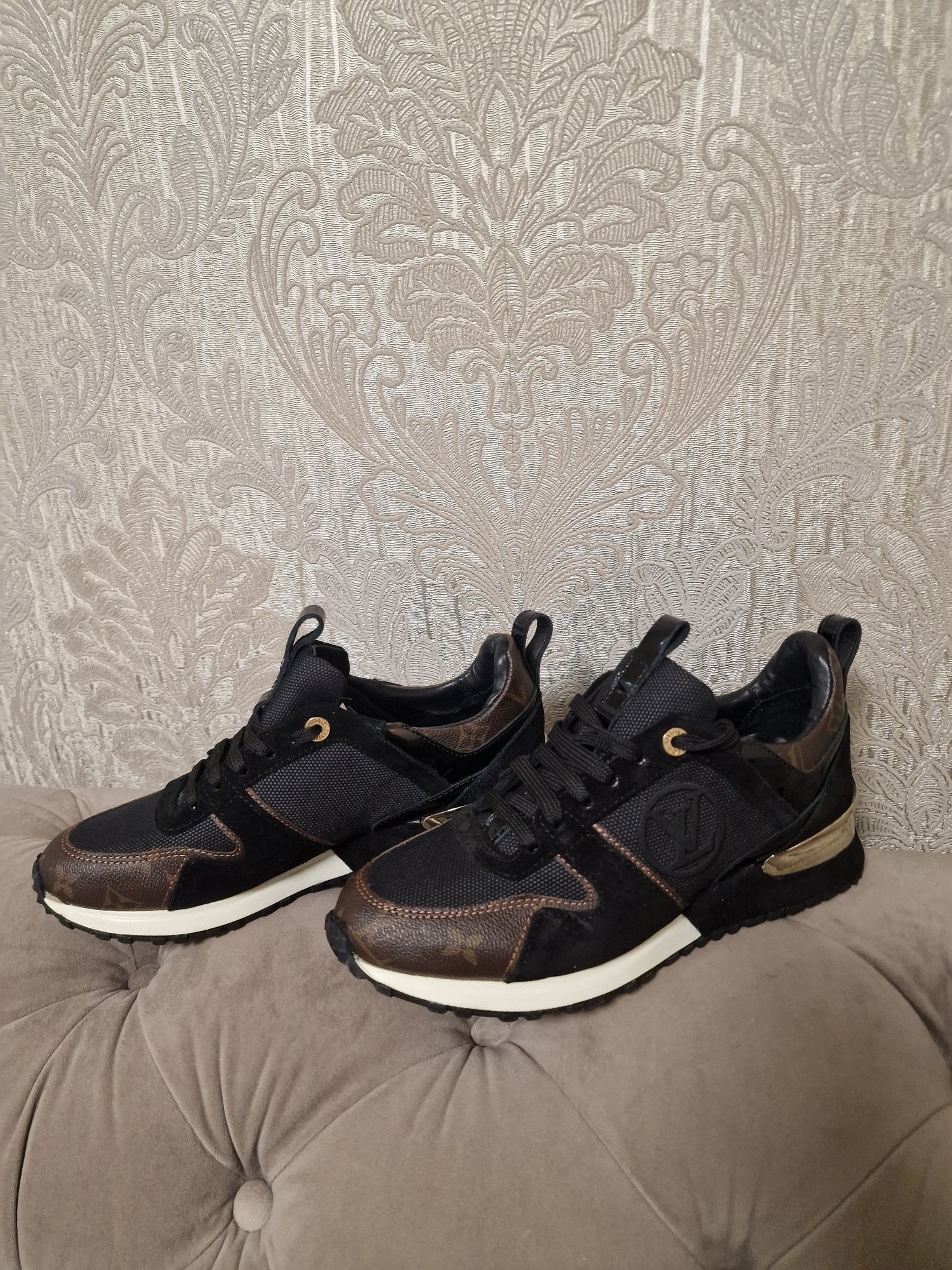 Adidasi louis vuitton 40