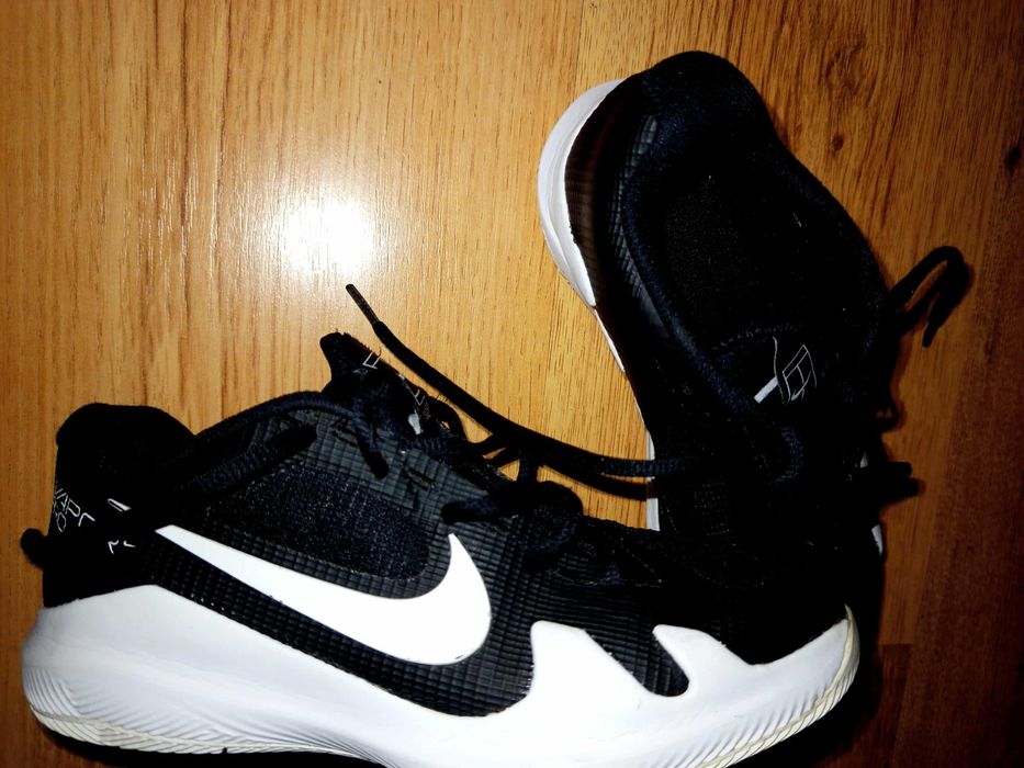 Оригинални маратонки Nike