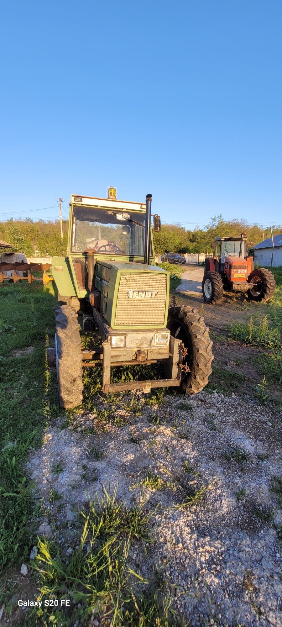 Vând Fendt 611 SL sau schimb cu escavator pe roți sau buldoexcavator