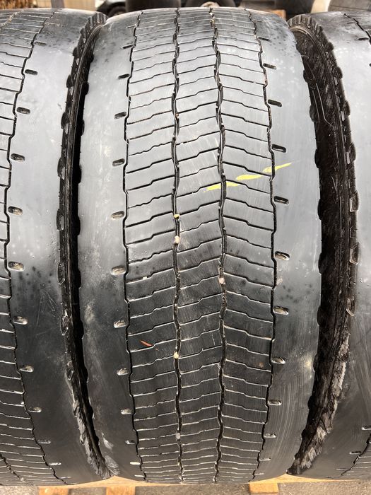 4 anvelope camion tractiune , 315/70/22.5 , Michelin X Multi !