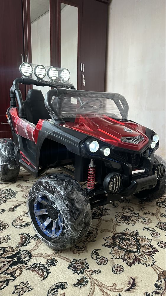 Baggi Jeep detskiy mashinka 4*4 70 kg