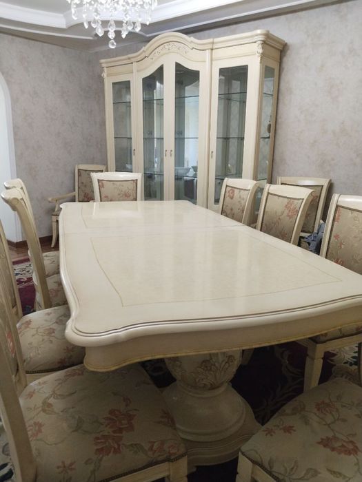 Мебель для гостиной б/у в хорошем состоянии