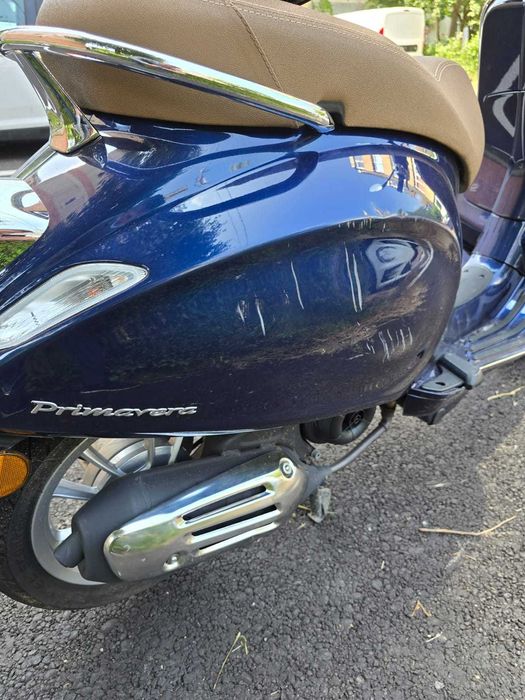 VESPA Primavera 50cc - se conduce FARA CARNET!