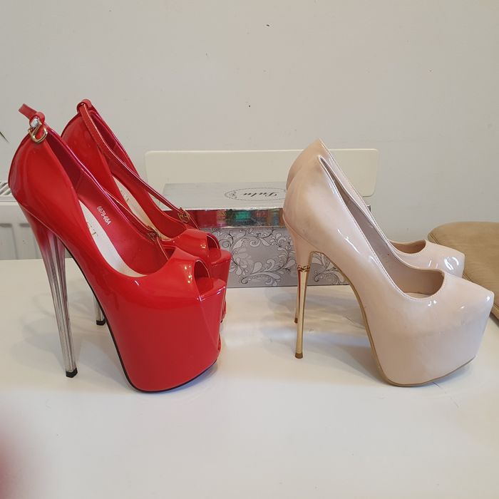 Pantofi cu platforma cu toc inalt