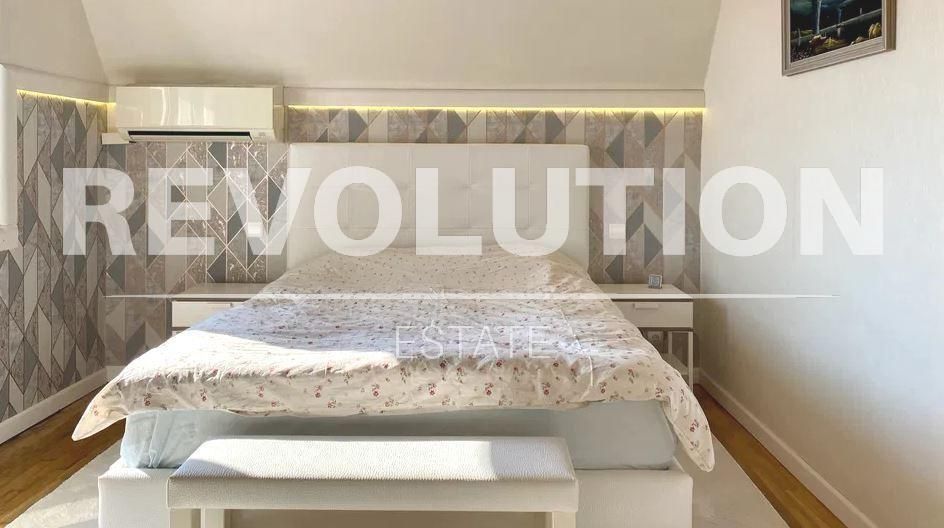 Тристаен апартамент в района на Център!