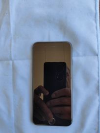 Продавам IPhone 8 128gb.