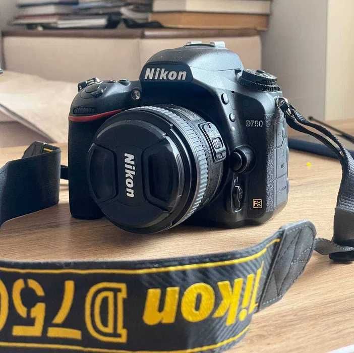 Nikon D750 + 2 объектива, полный комплект!