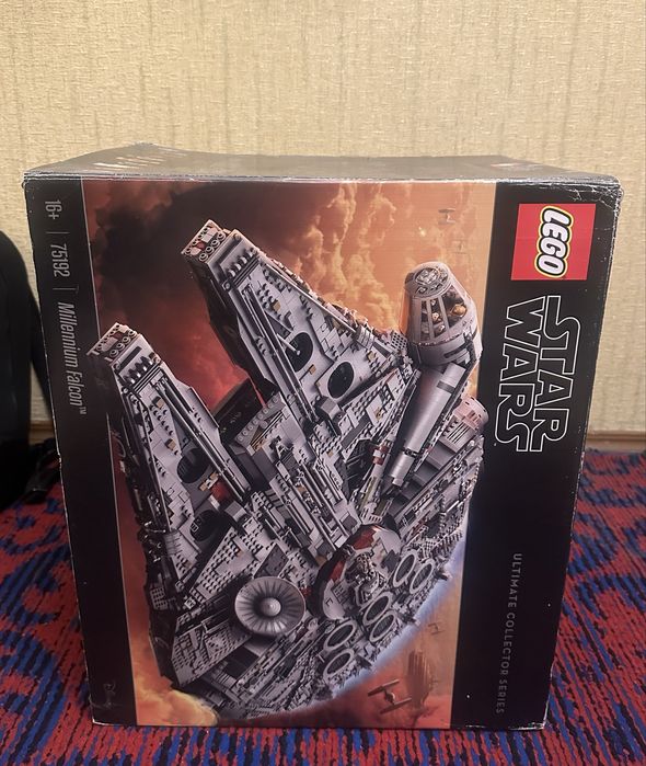 LEGO «Сокол Тысячелетия»