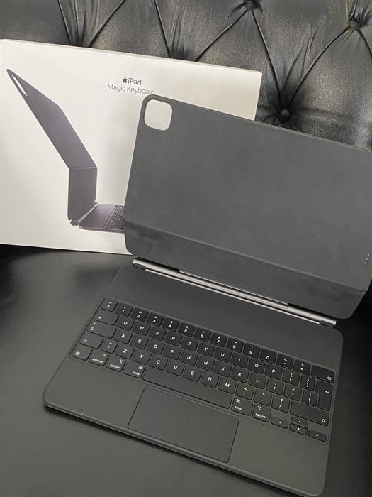 iPad Magic Keyboard / iPad Pro / 13 Inch / Black  / Ca nou
