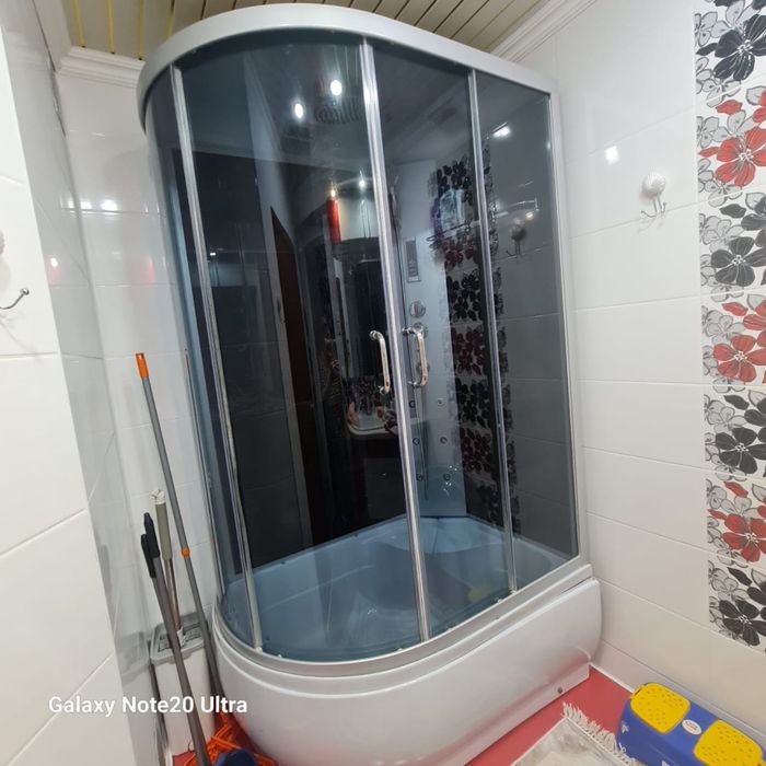 Продам душевую кабину в хорошем состоянии.