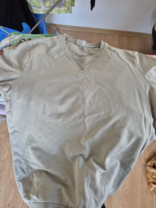 Продам свитшоты в нормальном состоянии