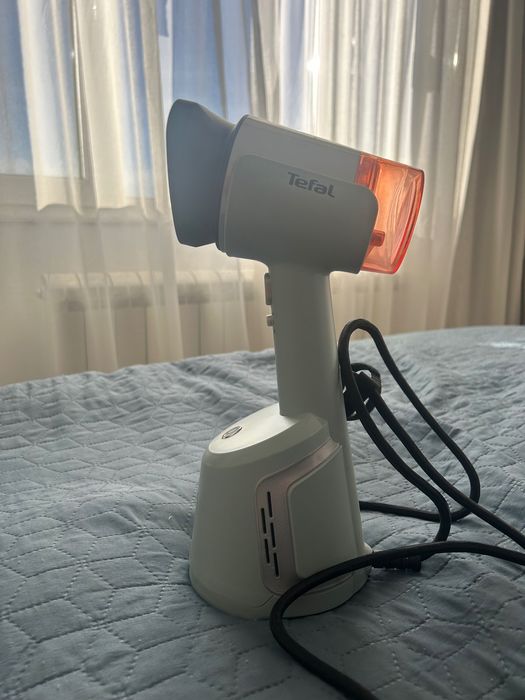 Tefal aerosteam уред за гладене с пара