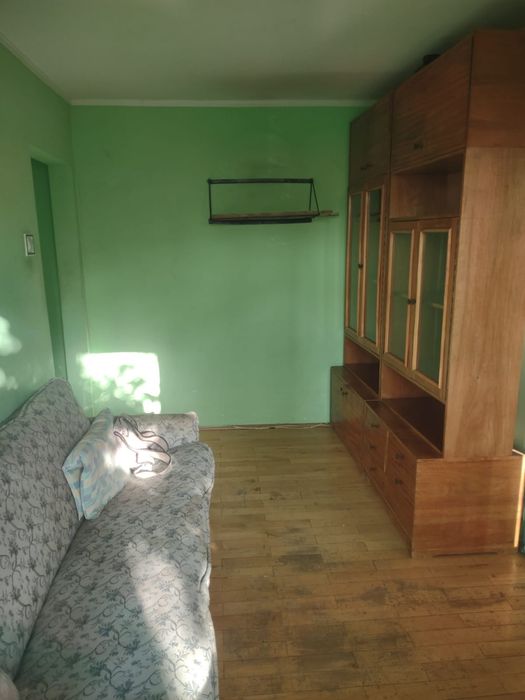 Vand apartament 2 camere, et.1. Oradea,zona Velența