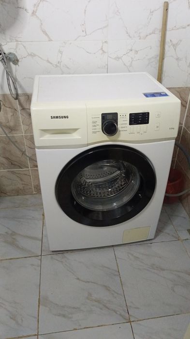 Продам стиральную машину