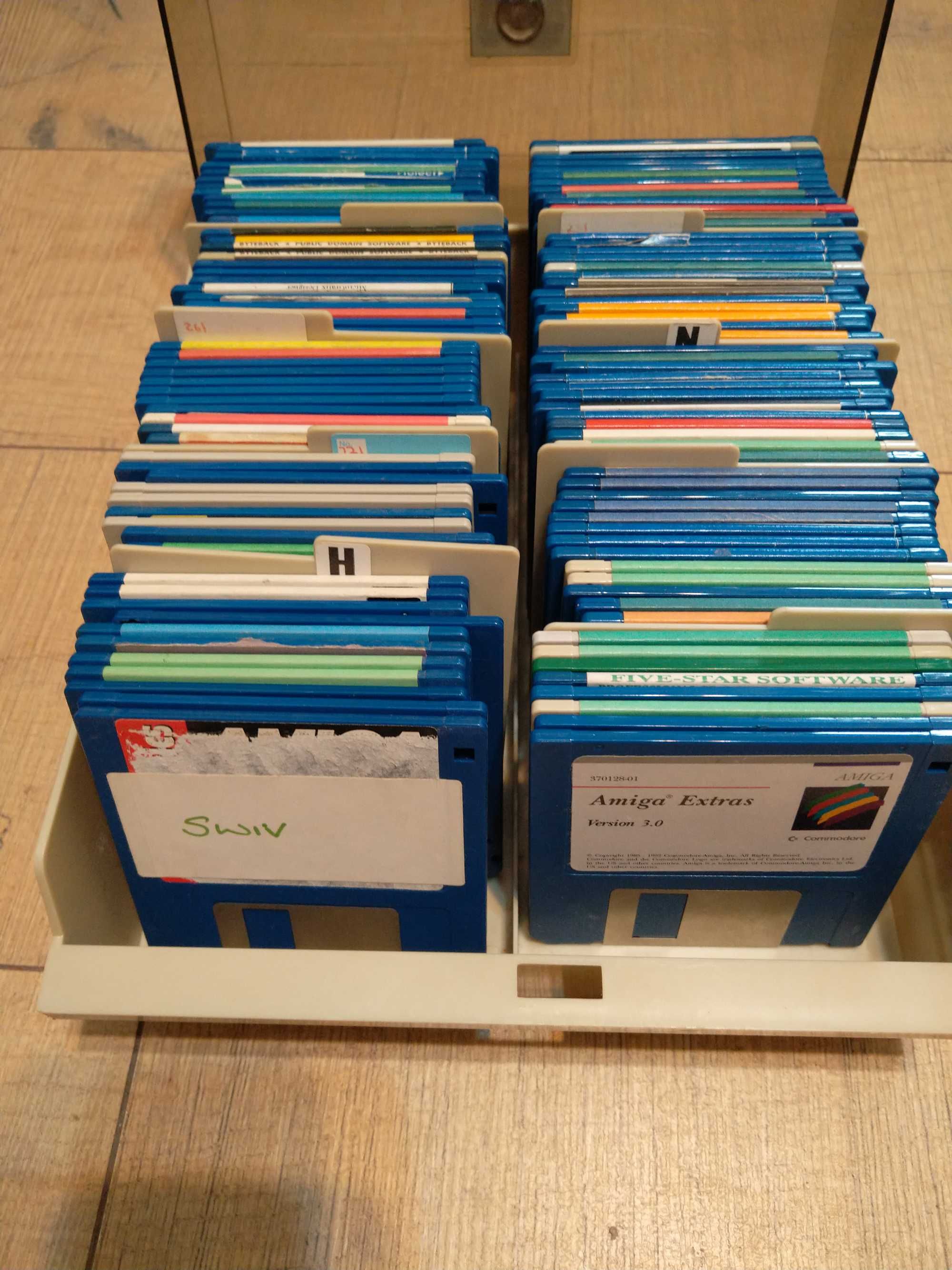 Dischete diskete floppy 3,5 cu jocuri pentru Commodore Amiga