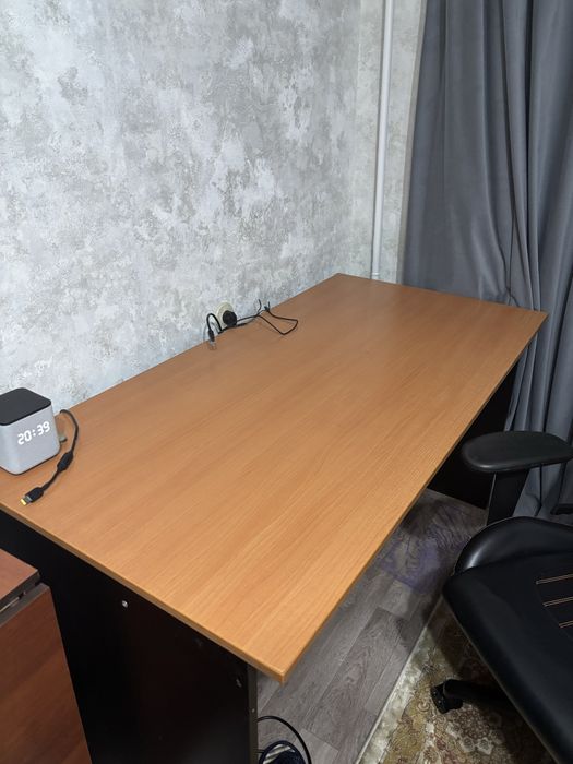 Письменный/компьютерный стол + стол книжка