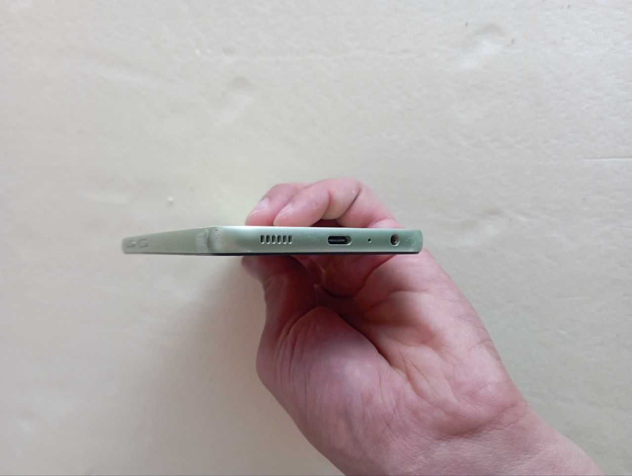 Samsung a24 128/6