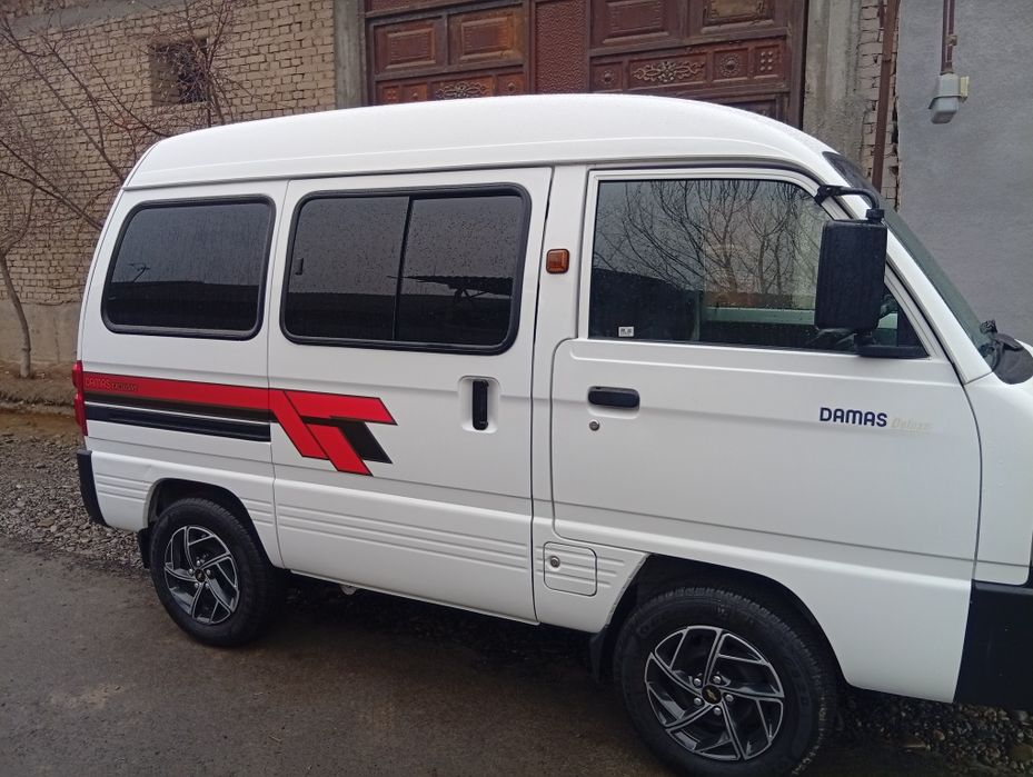 Мошина сотилади йили 2023