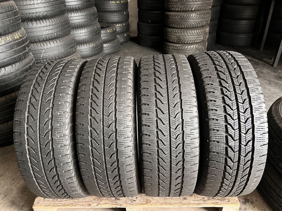 4 anvelope iarna 235/65/16 C , GoodYear , DOT 2023