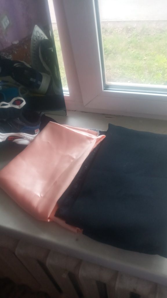 Продам ткань шерсть и шёлк