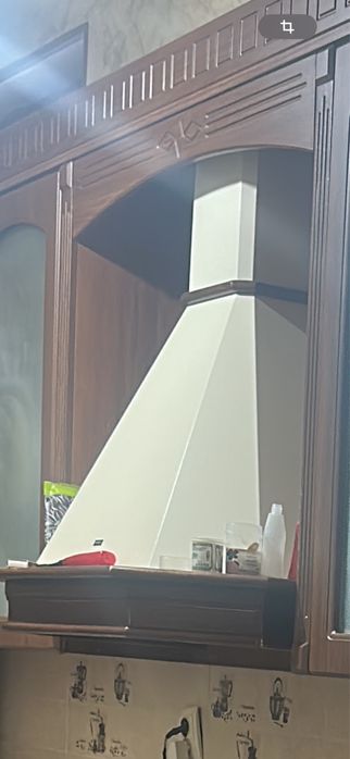 Газ плита, вытяжка, раковина