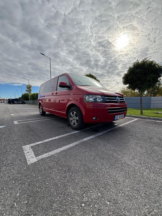 VW T5 Caravelle Extra Long 2011,8+1