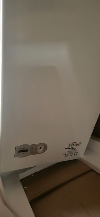 Продам газовый кател ferroli