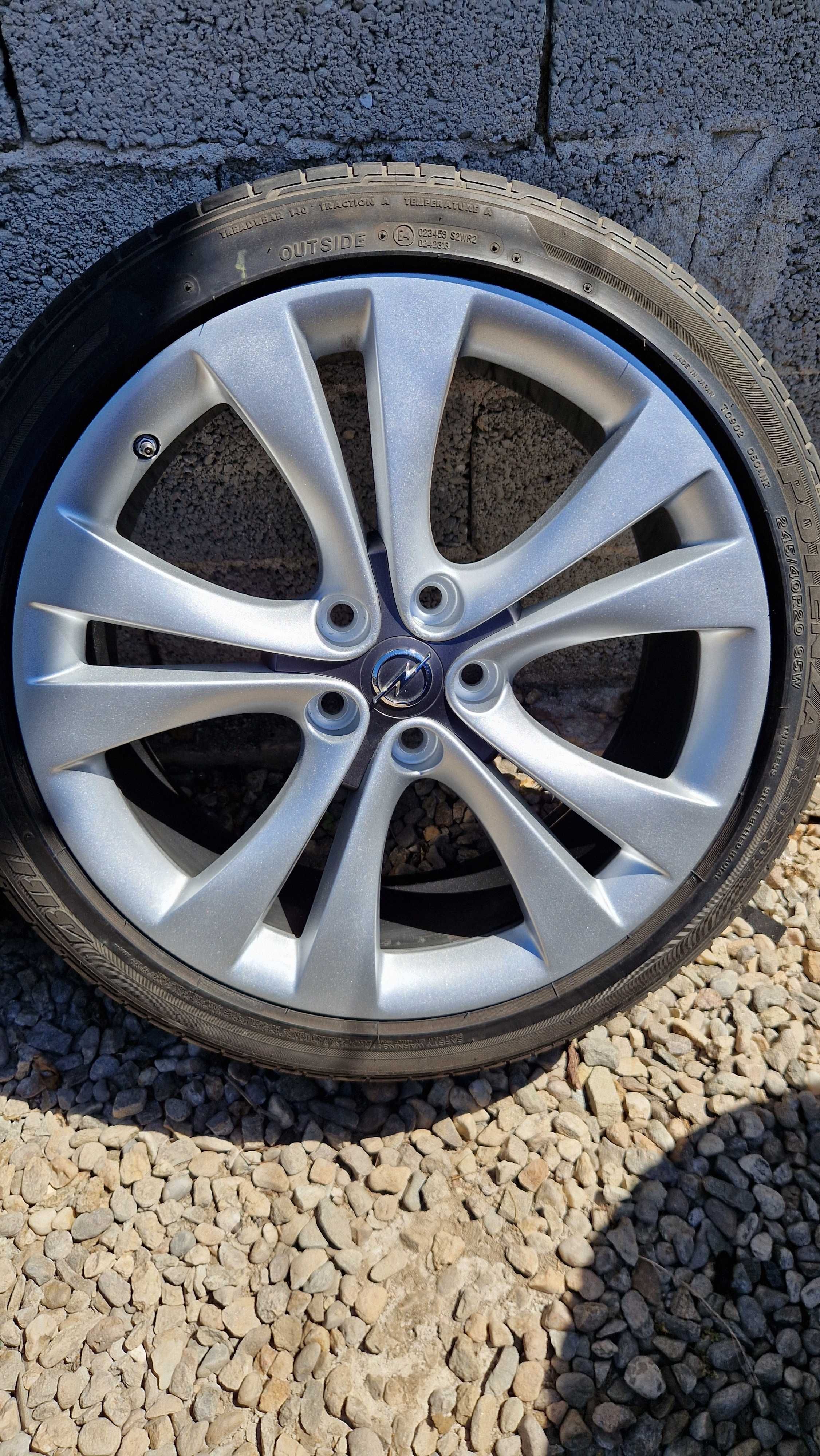 OPEL оригинални джанти 
 245/45/20 8,5J×20 ET45 5×120 DOT 3518 ЦО 66