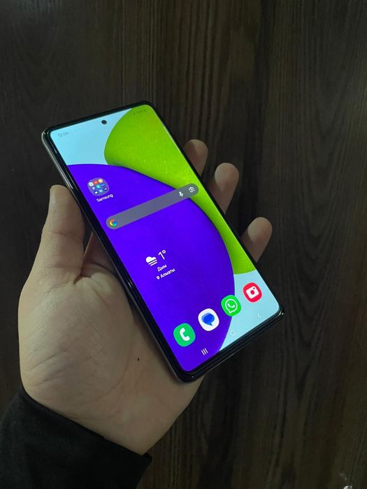 В продаже Самсунг А52.