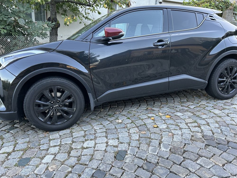 Toyota C-HR чист бензин