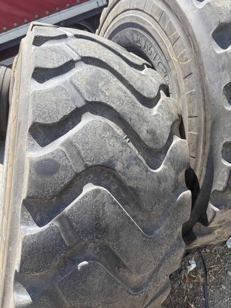 Anvelope 4 buc Vola  Michelin 23,5R25 in stare buna