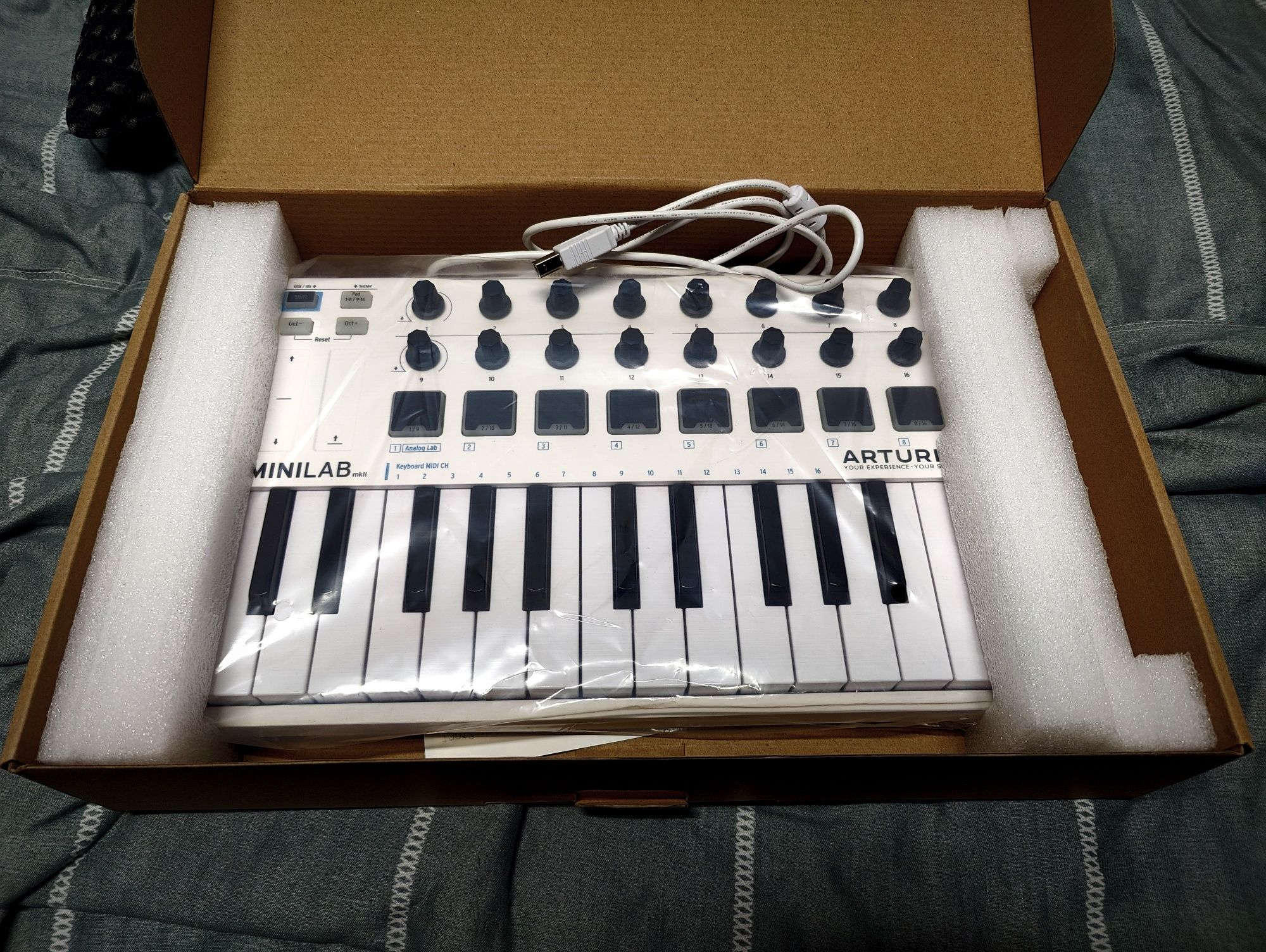 Arturia MiniLab mk2